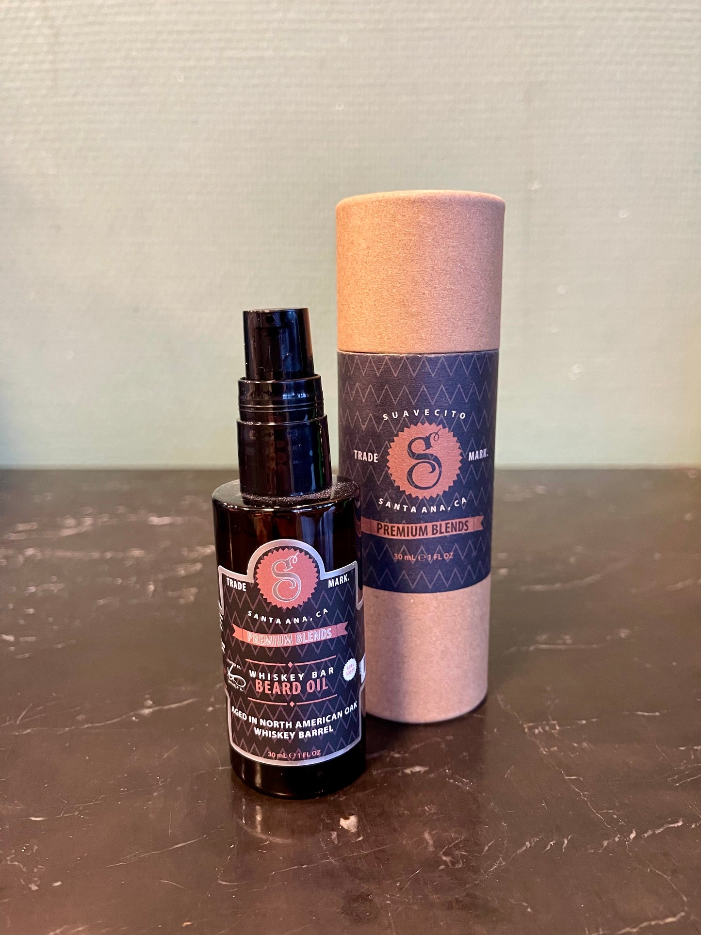 Suavecito wiskey bar beard oil